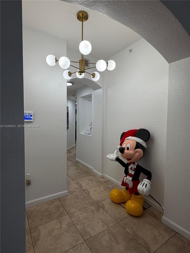 Foto del edificio - 8814 W Flagler St