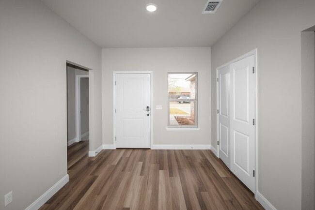 Building Photo - 4713 Scotty Dr