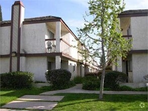 Building Photo - 6763 Amherst St