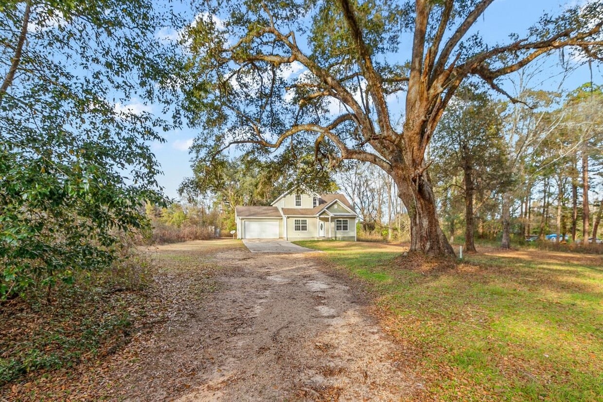 Building Photo - 8360 Guerry Ln