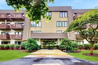 Building Photo - 12900 W Heiden Cir
