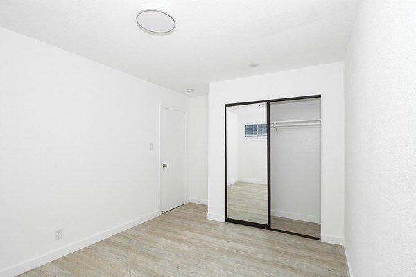 Foto del edificio - 2240 Larkin St