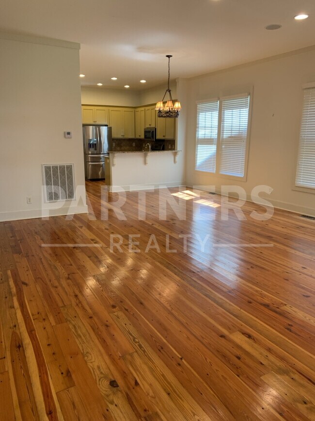 Building Photo - 19 Bungalow Ct