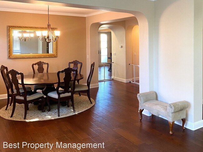Building Photo - 4 br, 4.5 bath House - 282 Drummond Dr
