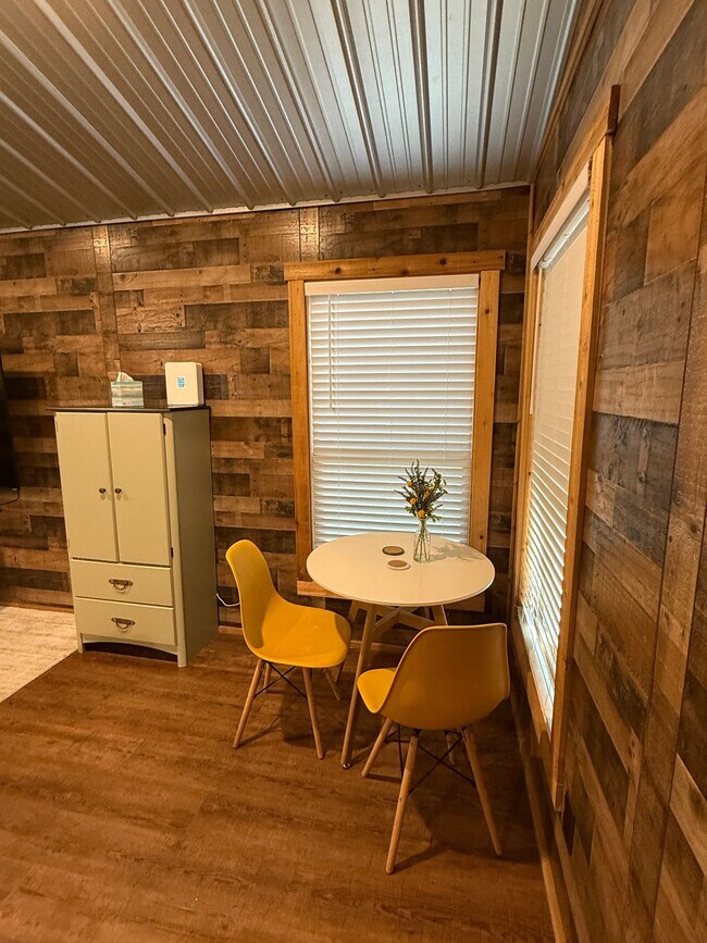 Foto del edificio - 11135 W Cave Cir