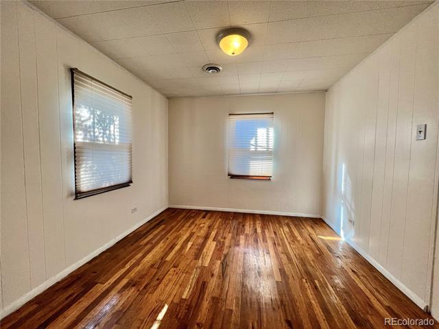 Foto del edificio - 4496 S Grant St
