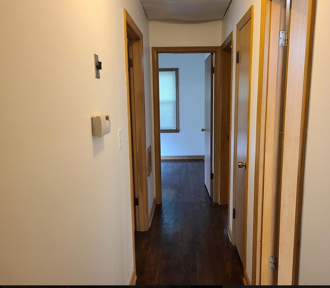 Foto del edificio - 3 Bedroom 2 Bathroom Ranch home with attac...