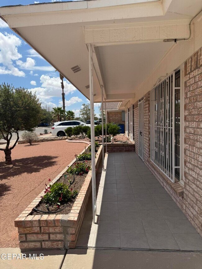 Foto del edificio - 3253 Tomahawk St