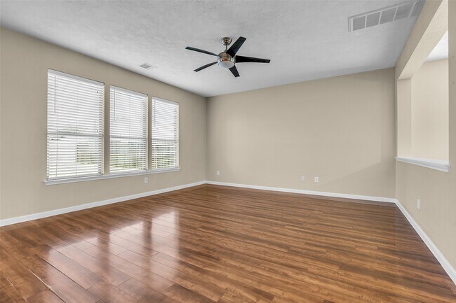 Foto del edificio - 6719 Path Way Ct