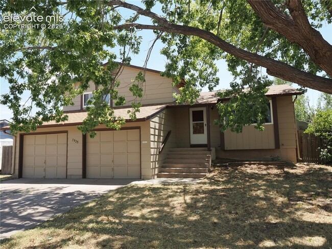 Building Photo - 7525 Deer Trail