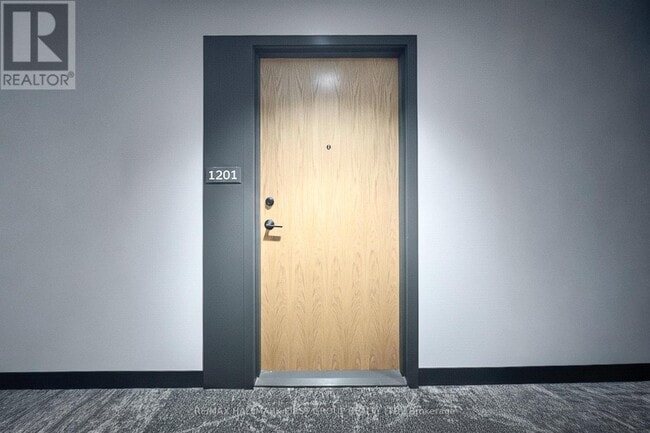 Building Photo - 2495 Eglinton Ave W