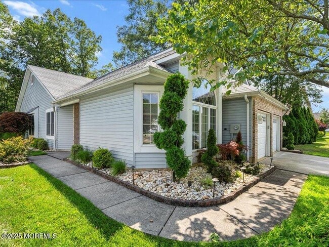 Foto del edificio - 1635 Lacebark Ct