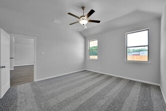 Building Photo - 17620 Cedar Crst Dr