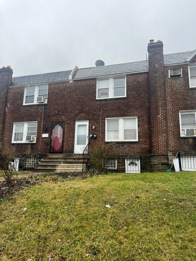 324 W Olney Ave Unit 2nd floor, Philadelphia, PA 19120 Room for Rent