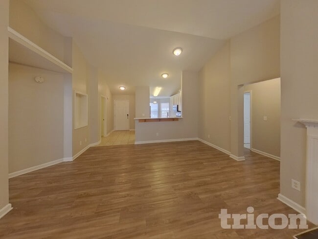 Building Photo - 6314 Spanish Moss Ln