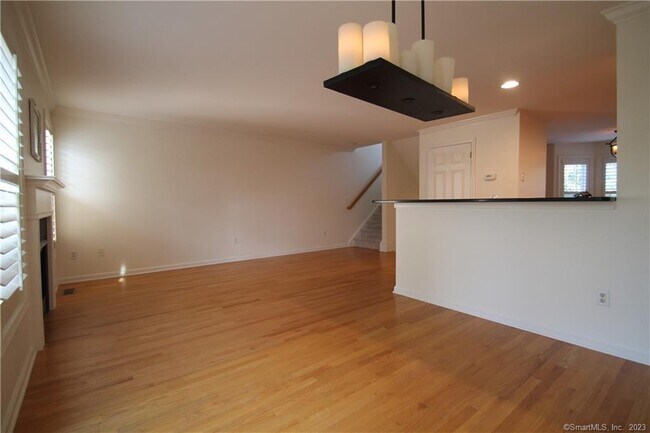 Building Photo - 1702 Briar Woods Ln