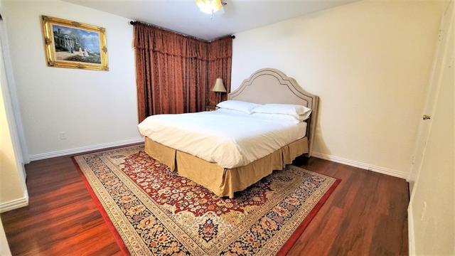 Foto del edificio - 502 Forest Cir