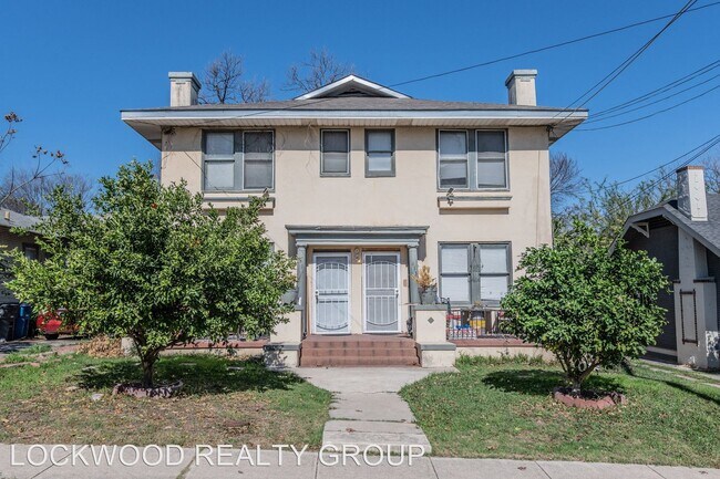 Building Photo - 411-413 E Courtland Pl