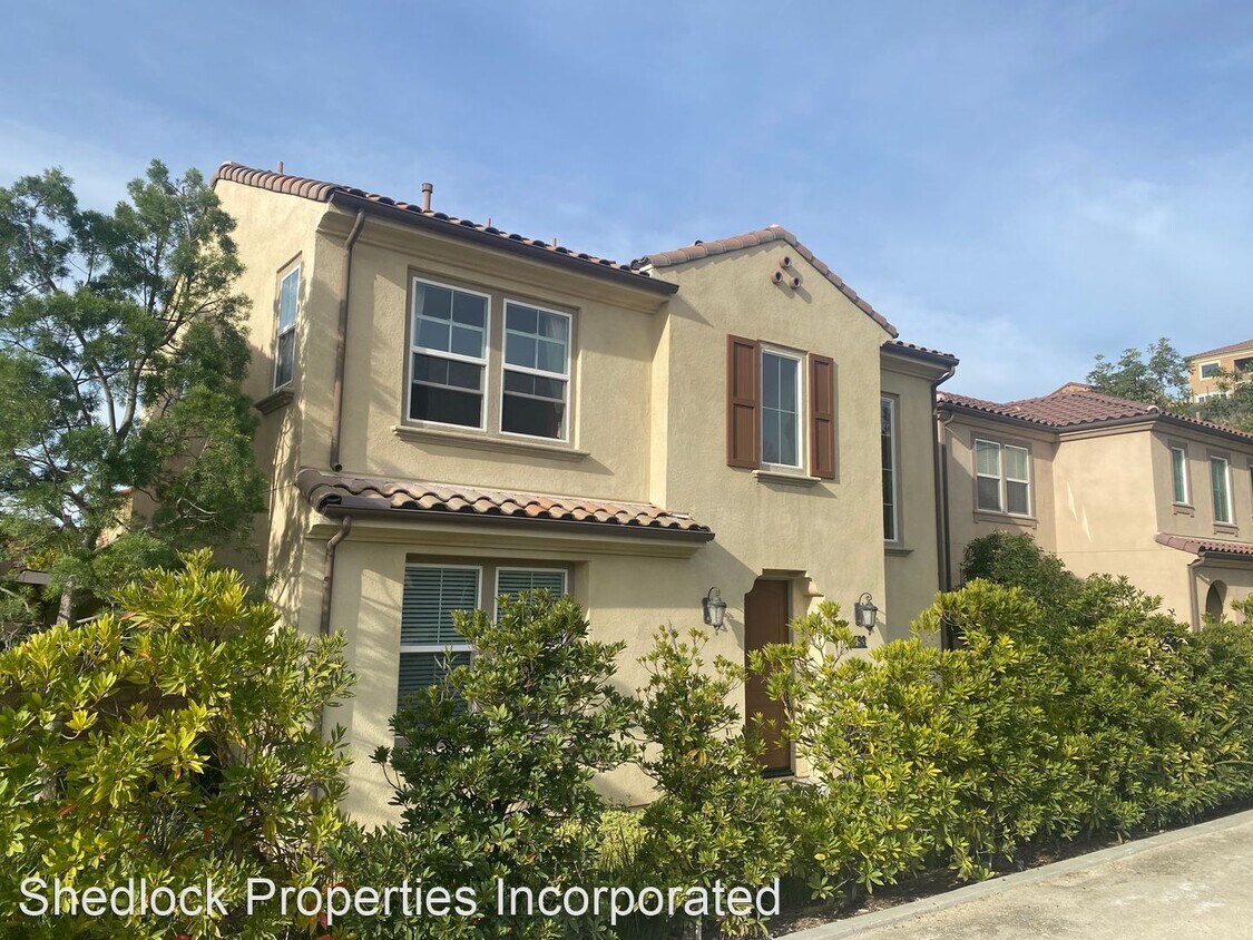 Foto principal - 4 br, 3 bath House - 2793 E Pacific Court