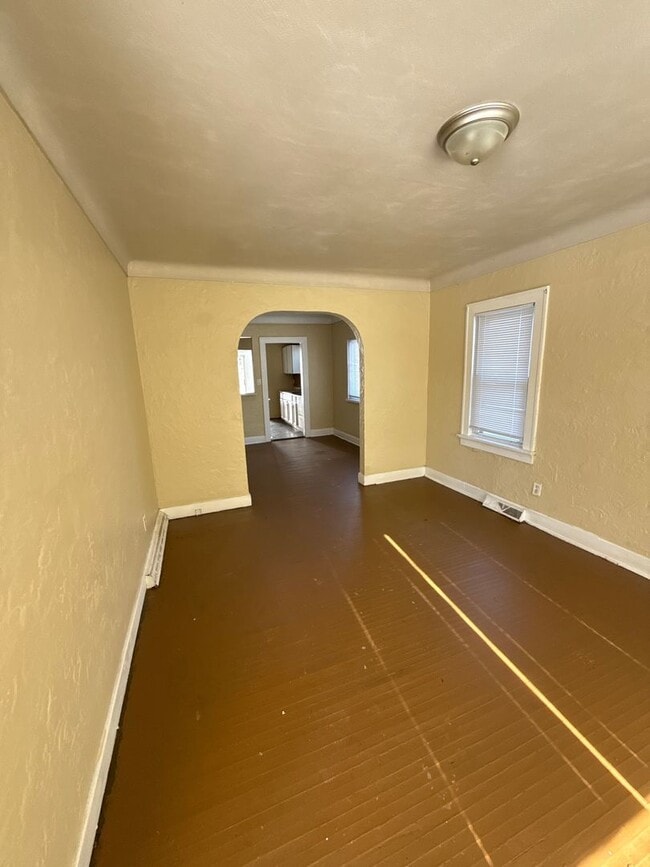 Foto del edificio - 2 bed 1 bath