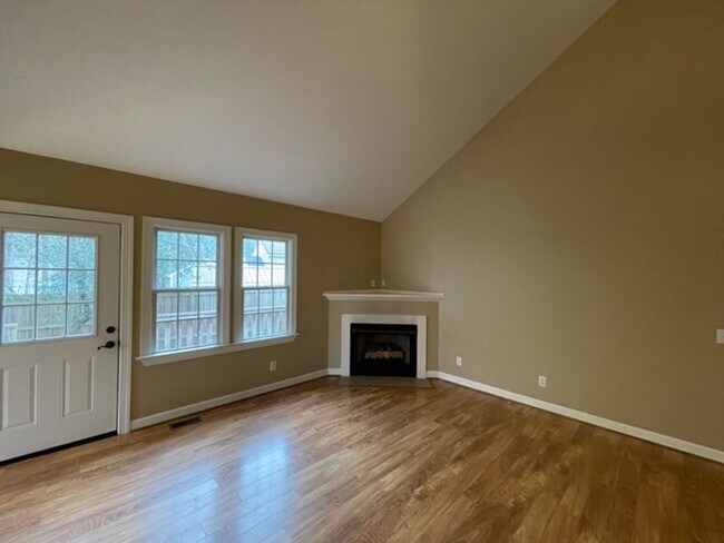 Foto del edificio - 1017 Bren Arbor Ct