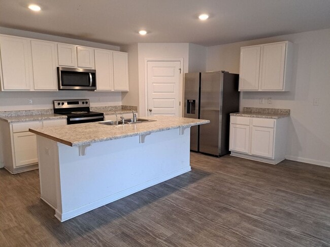 Foto del edificio - 4012 Millicent Ln