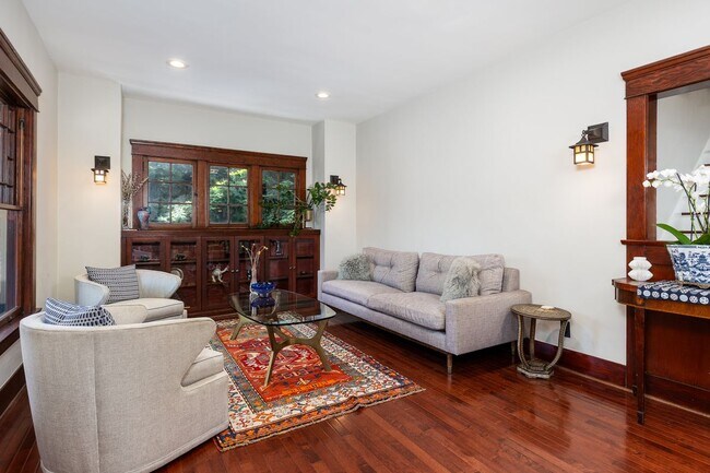 Foto del edificio - 1031 Stratford Ave