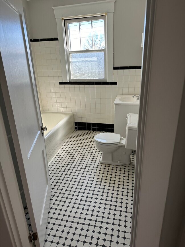 Tile Bathroom - 14 Avenel Pl