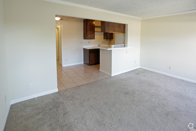 Living Area - Sierra Vista Apartments