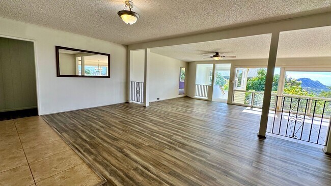 Photo - Available NOW - 3 Bedroom, 2 Bath, with a ... House