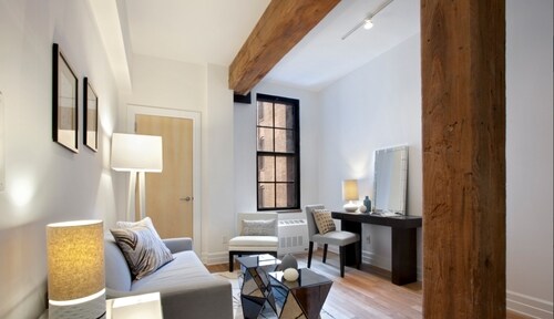 Building Photo - 27 Washington Sq N