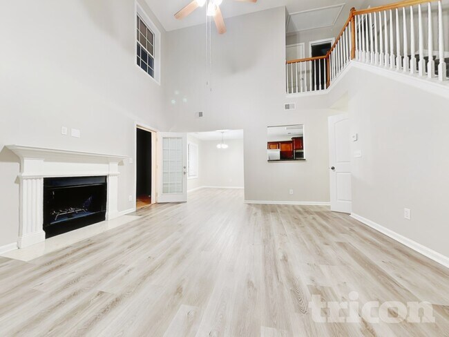 Foto del edificio - 6884 White Walnut Way