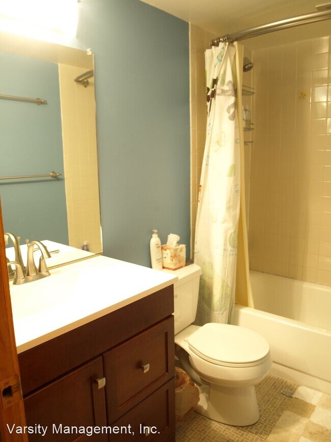Foto del edificio - 2 br, 1 bath Apartment - 1015 Vaughn 1015 ...