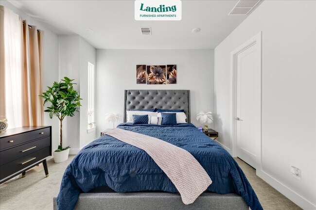 Foto del edificio - 5815 Fairdale Ln