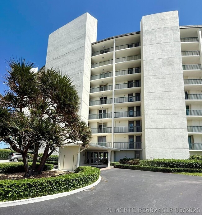 Building Photo - 5400 N Ocean Dr