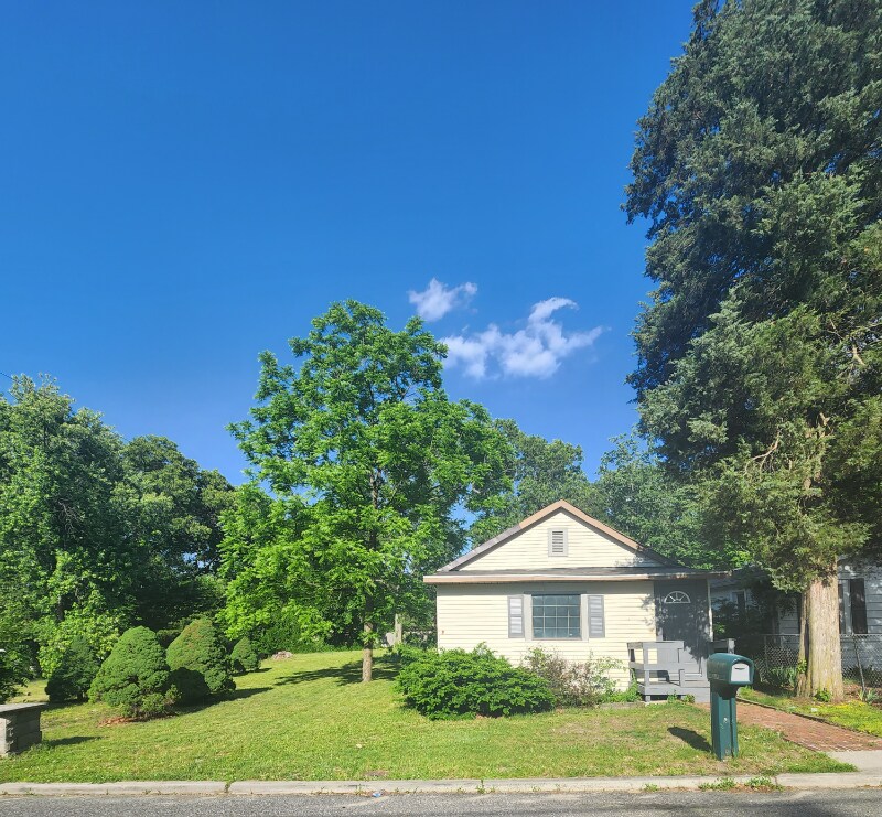 1613 Lake Ave, Clementon, NJ 08021 House for Rent in Clementon, NJ