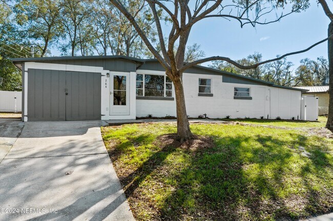 Building Photo - 284 Capella Rd