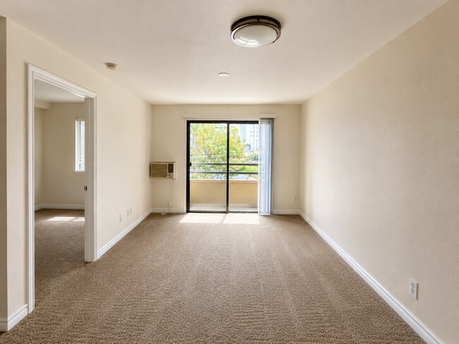 Foto del edificio - 4077 Third Ave