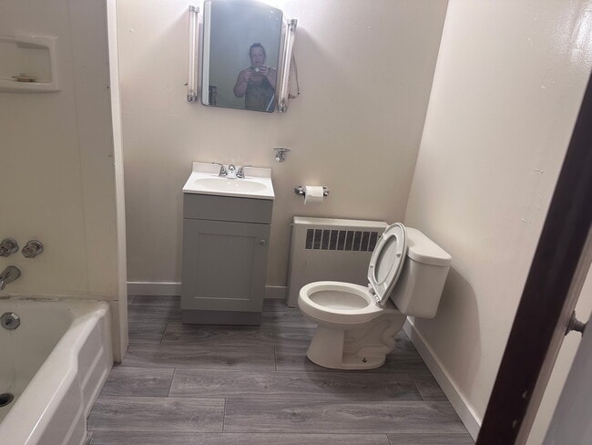 Building Photo - 702 Don St