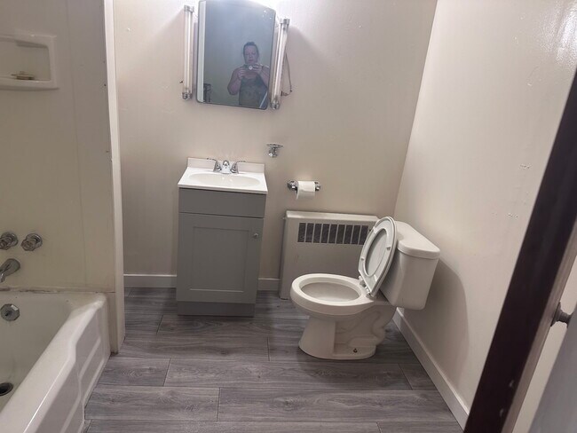 Foto del edificio - 702 Don St