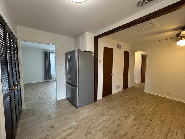 Foto del edificio - 946 E Grant Dr