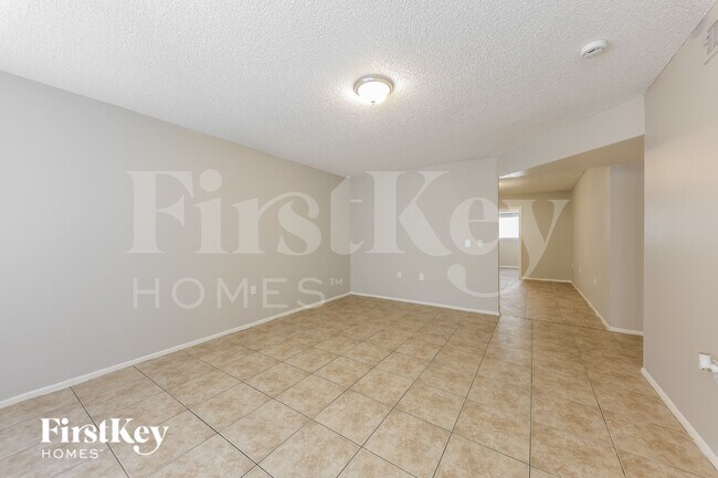 Foto del edificio - 3816 W Northern Ave