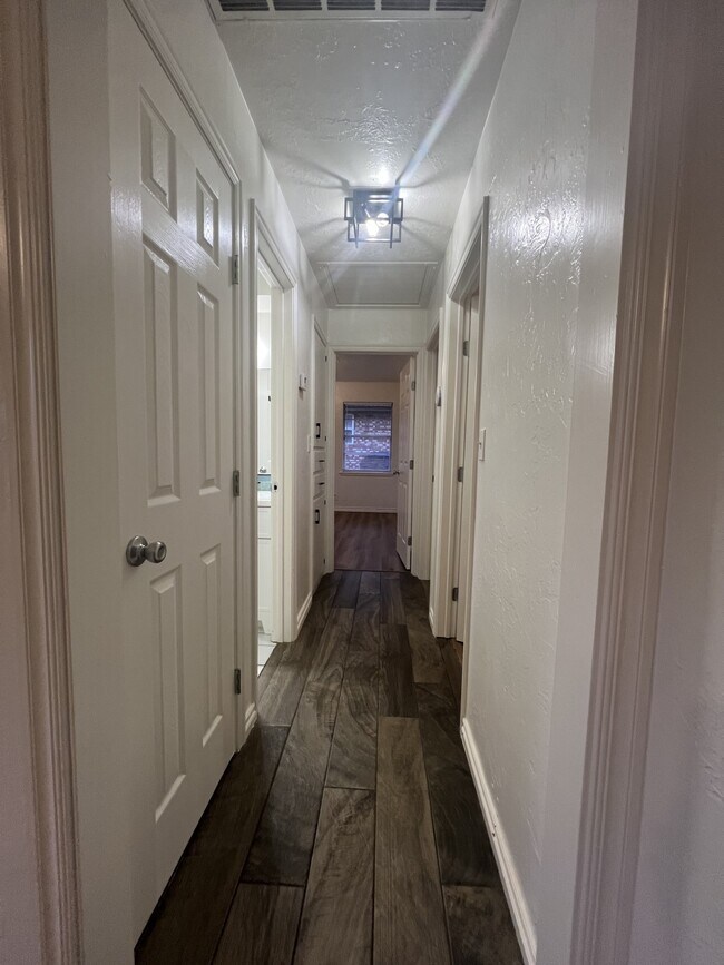 Foto del edificio - 1616 Chautauqua Ave