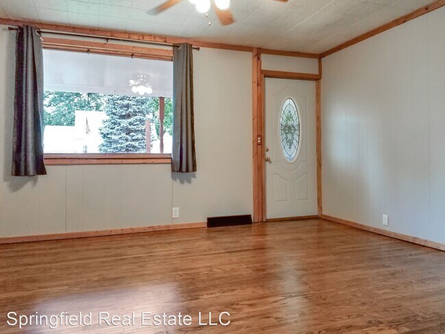 Building Photo - 4 br, 1.5 bath House - 2348 E. Keys Ave
