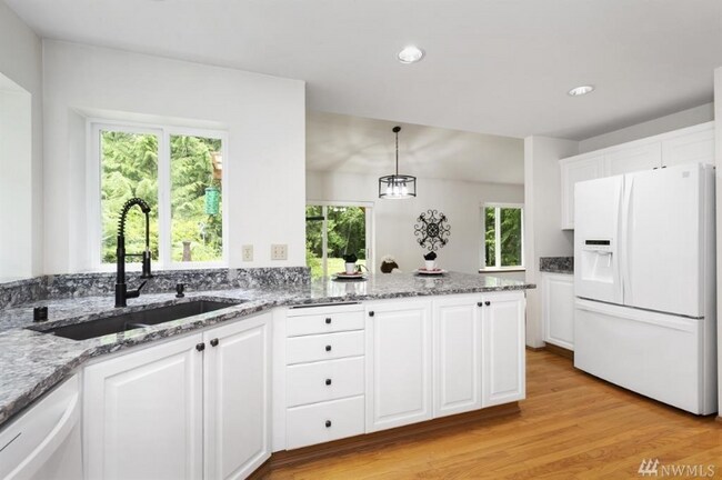 Foto del edificio - 9319 Misery Point Rd NW