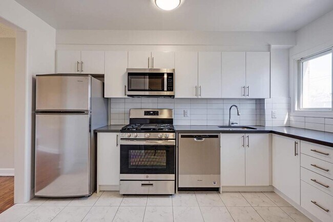 Photo du bâtiment - 150 - 160 Cactus Avenue