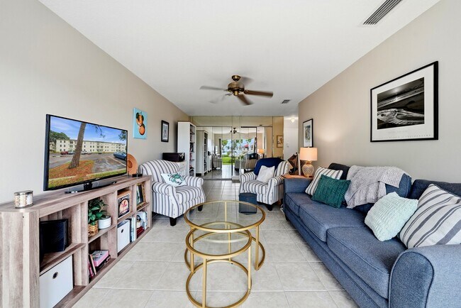 Foto del edificio - 2700 Bayshore Blvd