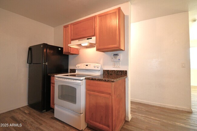 Foto del edificio - 4022 E Portland St