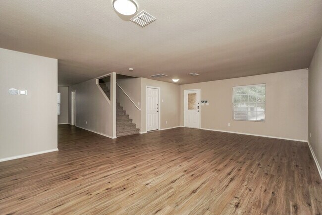 Foto del edificio - 349 Willow View