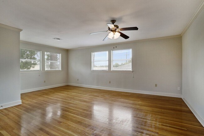 Foto del edificio - 6134 Orleans Ave